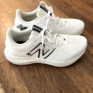 New Balance DynaSoft Pro Run V2 Running Shoe - Women's Size 8 Medium